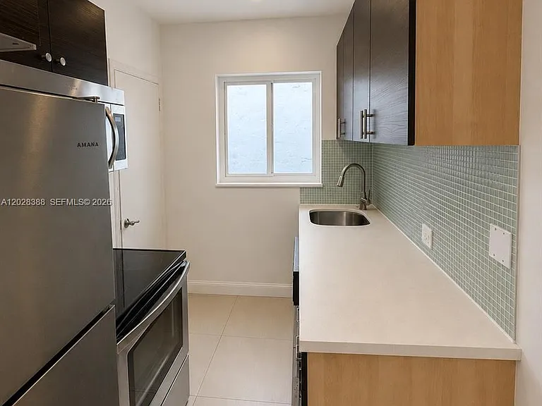 1536 Jefferson Ave #4 — Photo 4