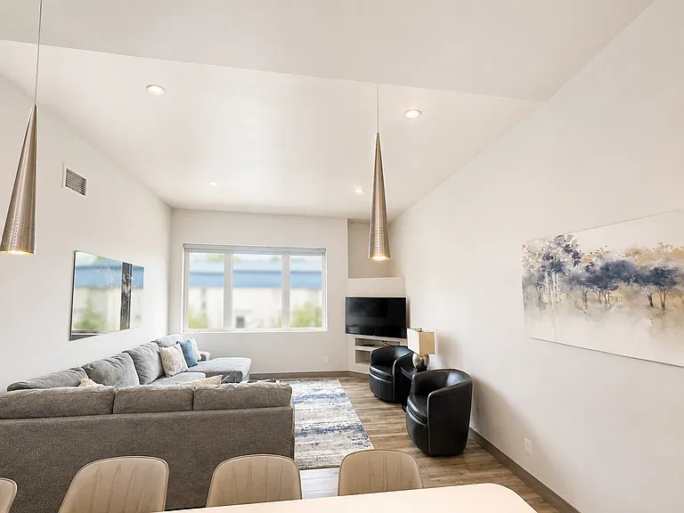 Chambers Lofts LLC — Photo 30