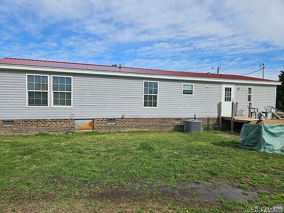 3rd image of 152 Blake Dr