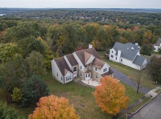 8 Stone Hill Rd, Wayne, NJ 07470