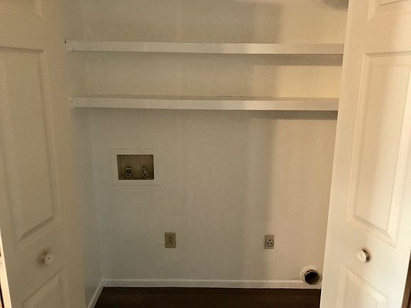 4th image of 7402 Avenue X APT B
