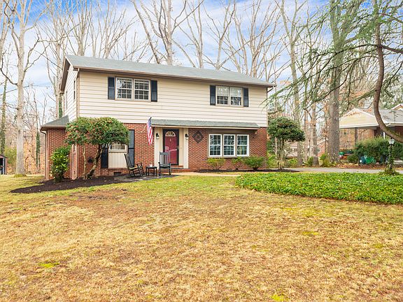 3rd image of 9205 Lydell Dr
