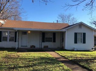 406 Erie St, Cleburne, TX 76031