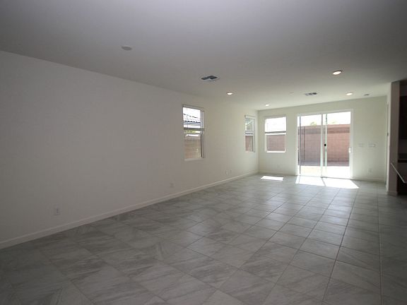 4th image of 8765 Crestwood Hills St