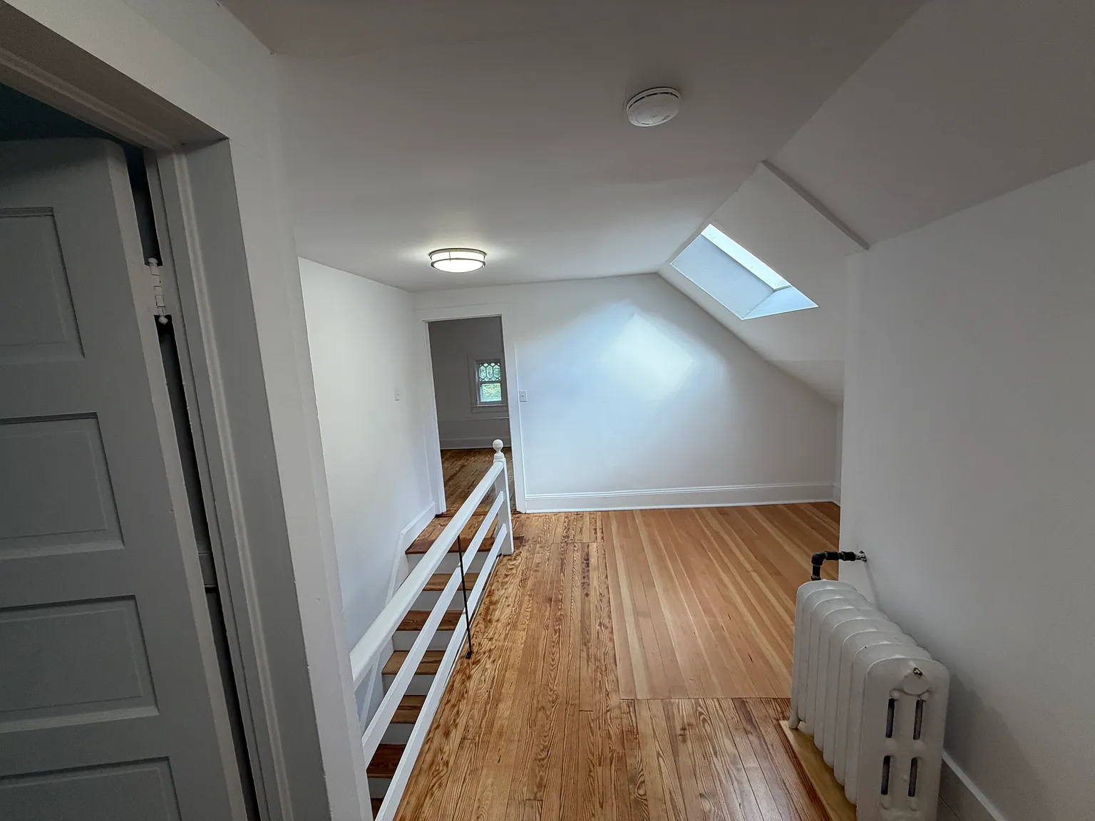 2 bed, 850 sqft, $1,900 — Photo 4