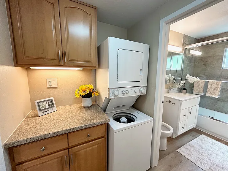 In-unit Washer/Dryer