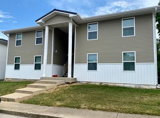 743 Parkhurst Dr, Lebanon, MO 65536