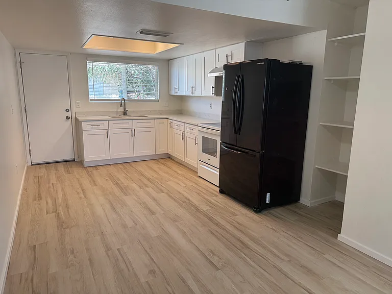 8108 N 33rd Dr #3 — Photo 2