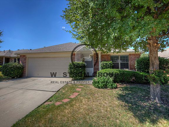 4th image of 1060 Appaloosa Cir