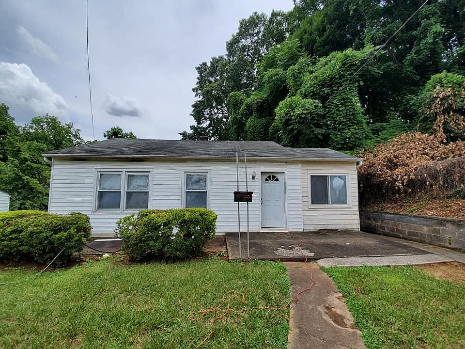 1st image of 604 Clift St