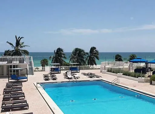 5401 Collins Ave #526 — Photo 24