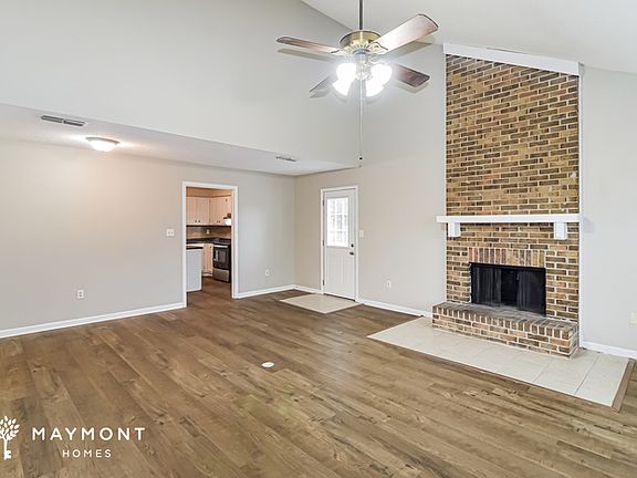 4th image of 5805 Hyde Park Dr