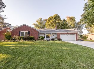 7205 Arrowwood Rd, Graymoor Devondale, KY 40222