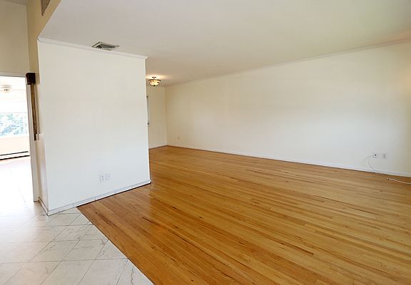 4th image of 33 Newcastle Ave