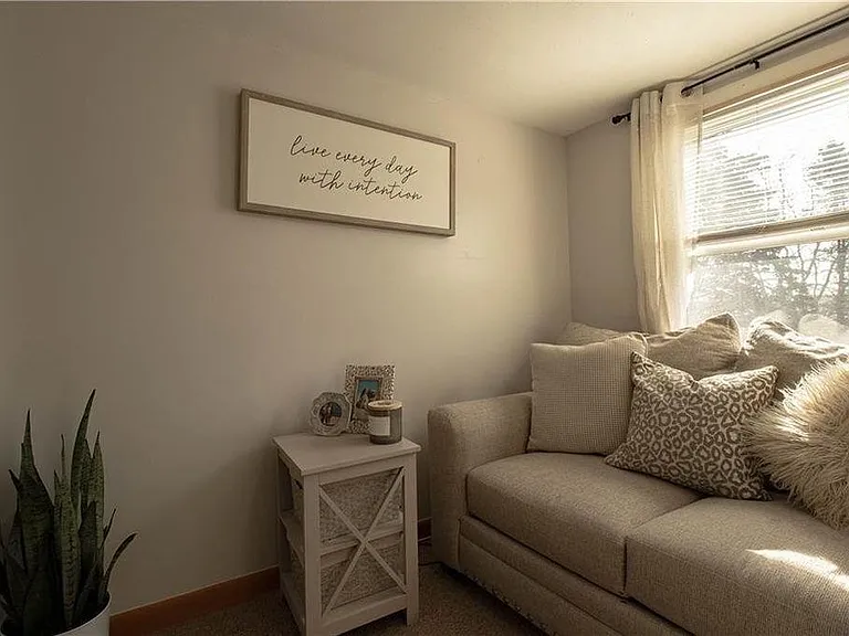 16 Charles Ave #2 — Photo 14