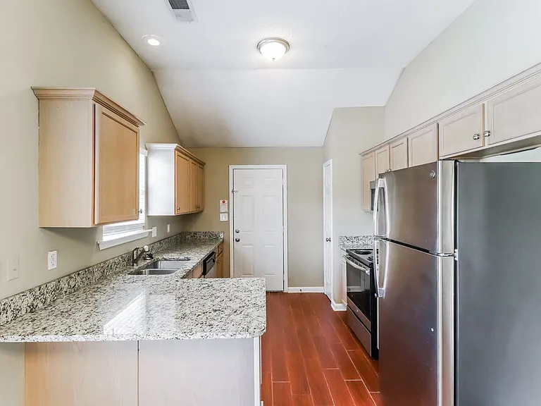 2753 Virginia Woods Pl — Photo 7