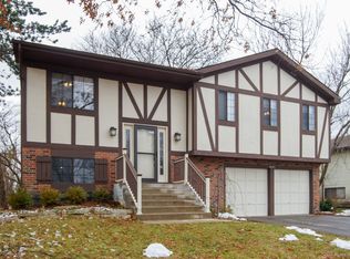 4150 Bayside Dr, Hanover Park, IL 60133