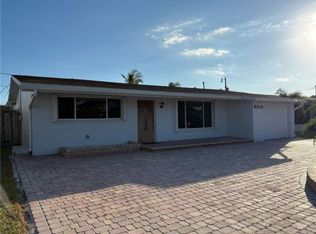 9310 NW 26th Pl, Sunrise, FL 33322