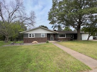 716 Kimberly Dr, Eau Claire, WI 54703