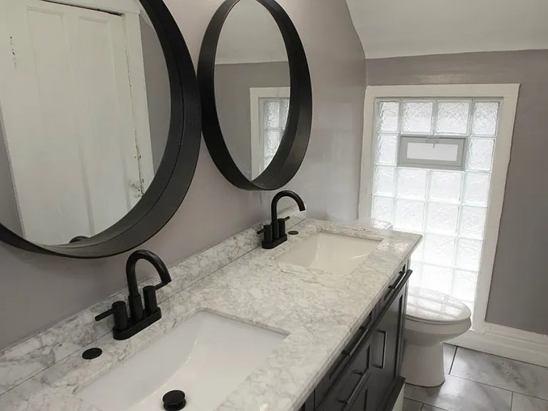 569 Washington Ave — Photo 9