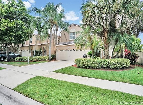 3rd image of 10943 NW 12th Ct