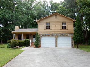 323 Spring Ridge Dr, Lawrenceville, GA 30046