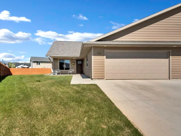 318 Topaz Ln, Rapid City, SD 57701