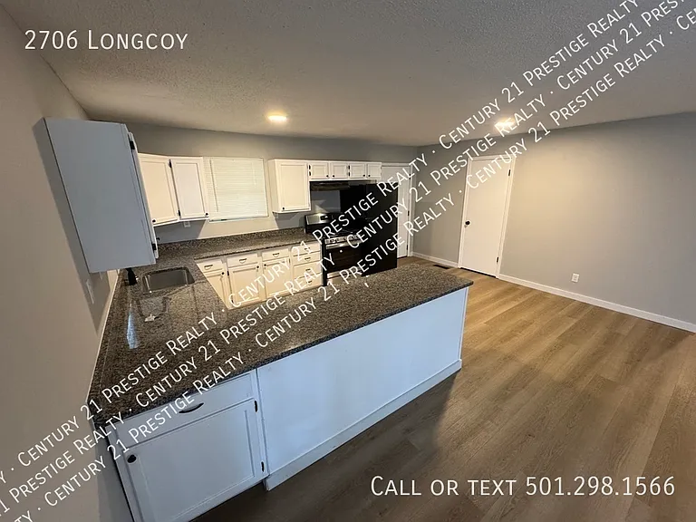 2706 Longcoy St — Photo 4