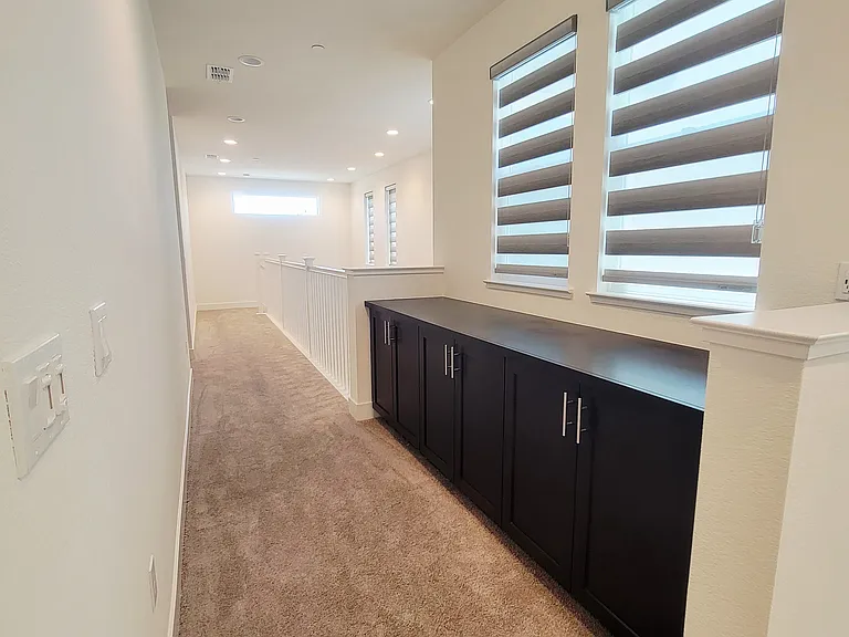 2nd floor hallway toward loft area