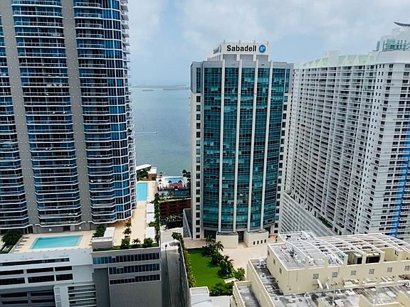 3rd image of 1050 Brickell Ave #3507