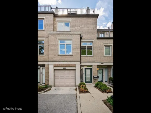2731 N Janssen Ave, Chicago, IL 60614