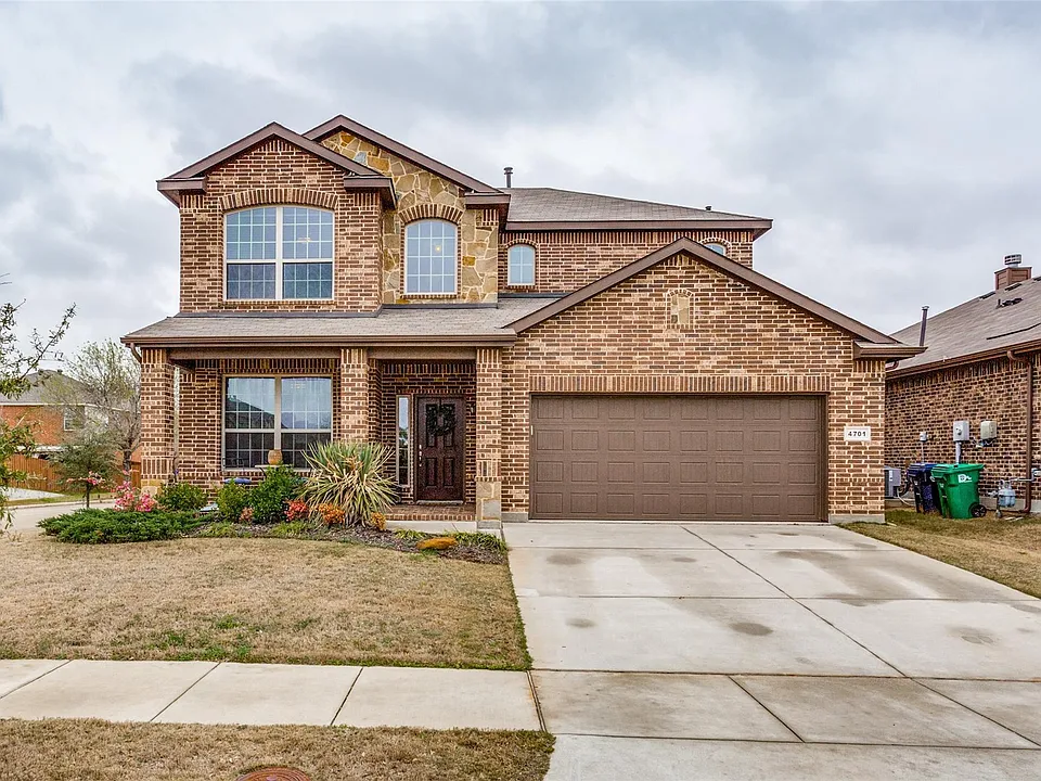 4701 Green River Dr
