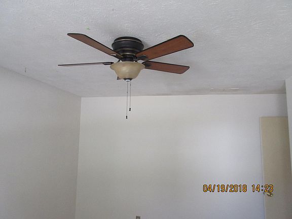 4th image of 220 Mill Creek Pl