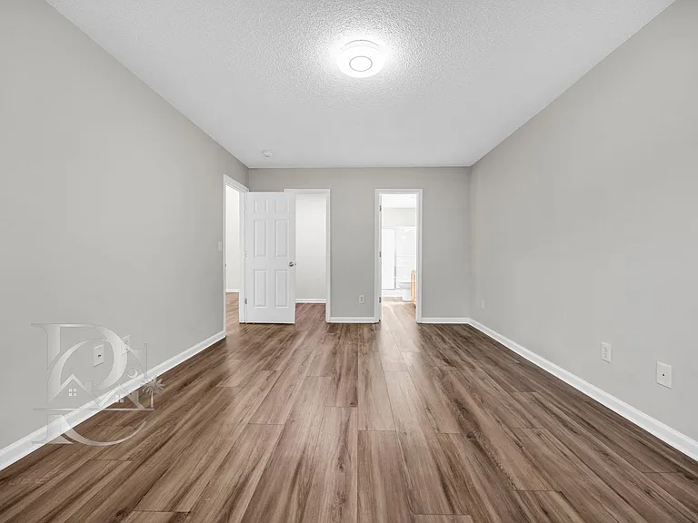 112 Ivy Garden Ln — Photo 17