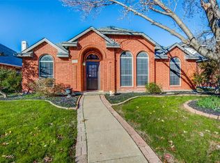 1233 Whitehorse Dr, Lewisville, TX 75077