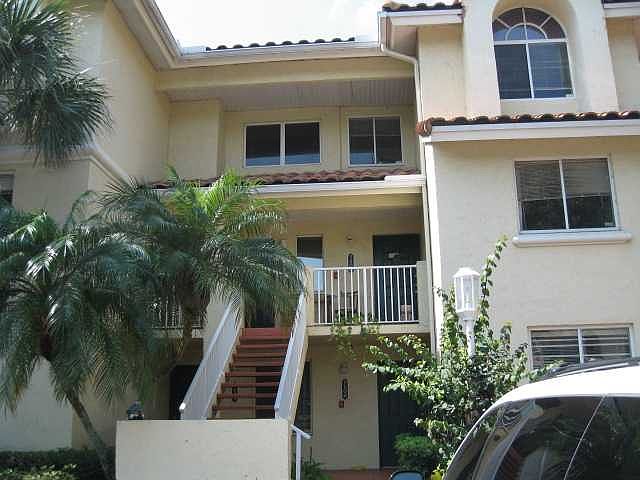 1st image of 7205 Glenmoor Dr