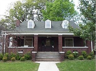 1st image of 315 E Scott Ave