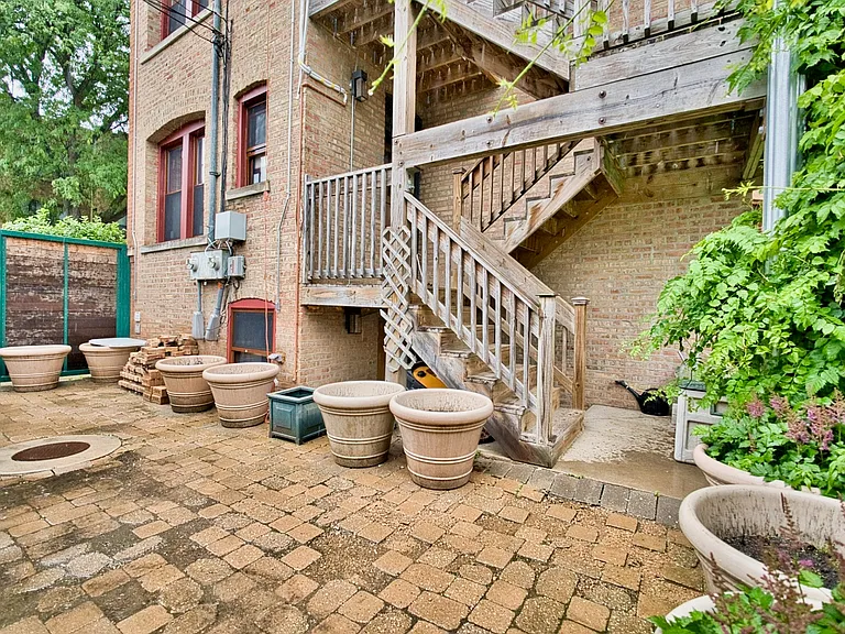 2437 W North Shore Ave #2 — Photo 45