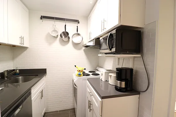 Rented by Corcoran | media 22