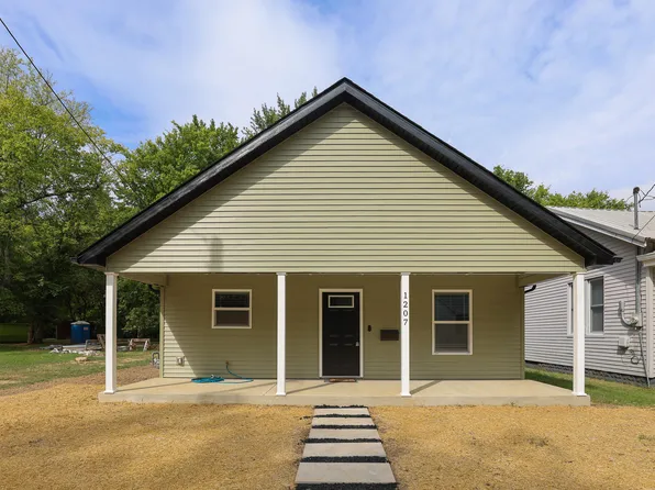 1207 Salem St, Paducah, KY 42001