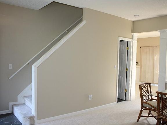 4th image of 74 Cheshire Dr