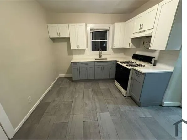 93 N 15th St APT 1, East Orange, NJ 07017