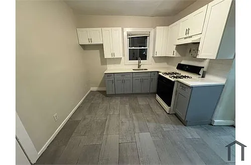 93 N 15th St #1 Photo 1