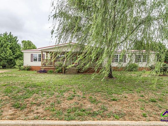 2nd image of 127 Shamrock Cir