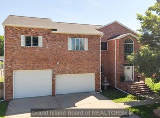 1409 S Harrison St, Grand Island, NE 68803