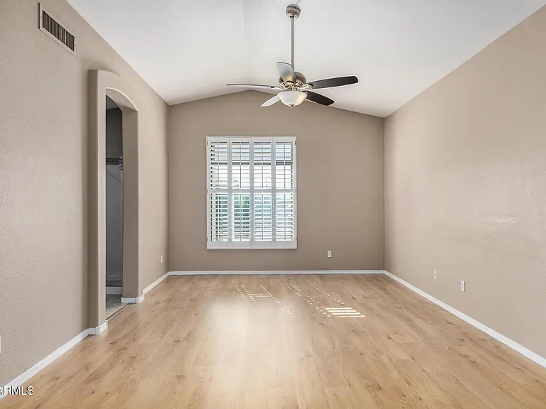 4334 E Anderson Dr — Photo 19
