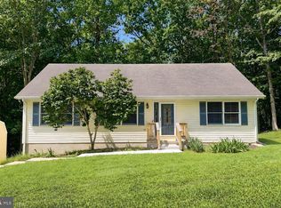 8433 Sailboat Ln, Lusby, MD 20657