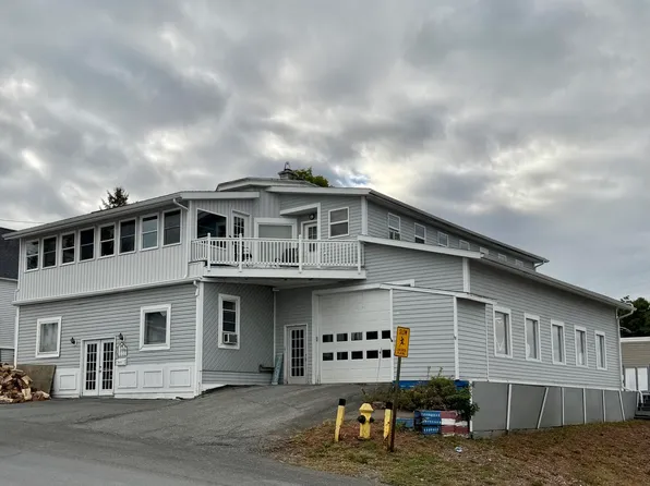 106 Mckinley, Van Buren, ME 04785