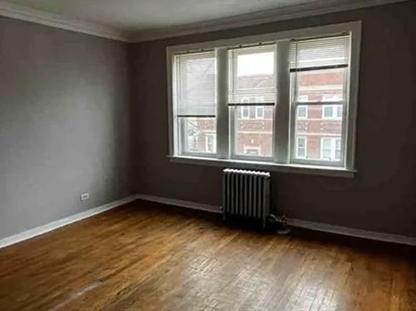 5300 W Division St #2, Chicago, IL 60651