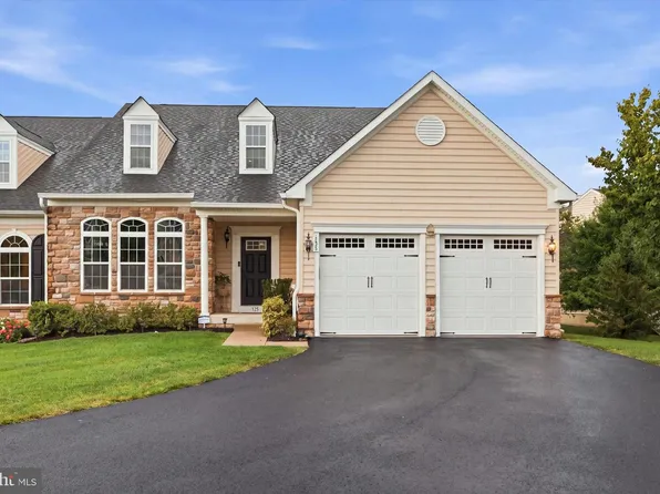 135 Brindle Ct, Eagleville, PA 19403
